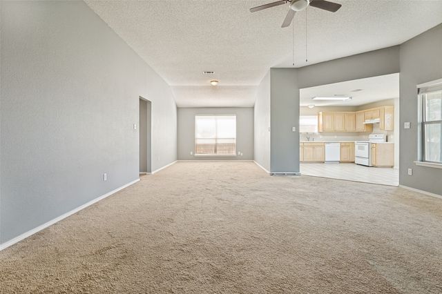 330 Mesquite Hill Drive, Arlington, TX 76002