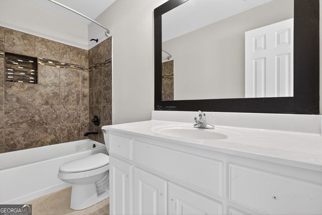 3570 Bulloch Lake Road, Loganville, GA 30052