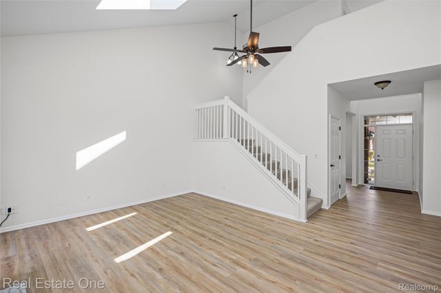 7382 Gateway Drive, West Bloomfield Charter Township, MI 48322