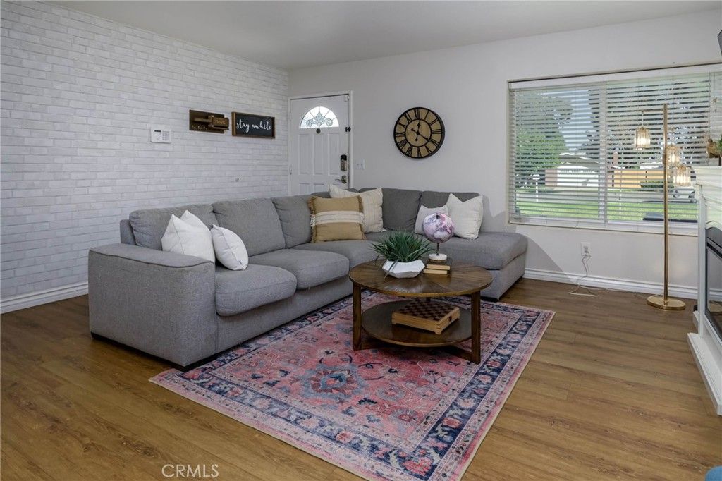 Image 16 of property listing at 1546 TILSON Circle, Corona, CA 92882