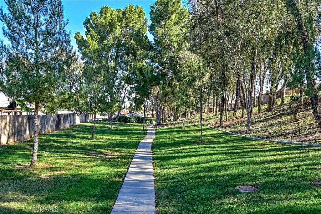 Image 34 of property listing at 1546 TILSON Circle, Corona, CA 92882