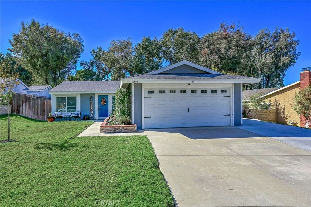 Image 35 of property listing at 1546 TILSON Circle, Corona, CA 92882