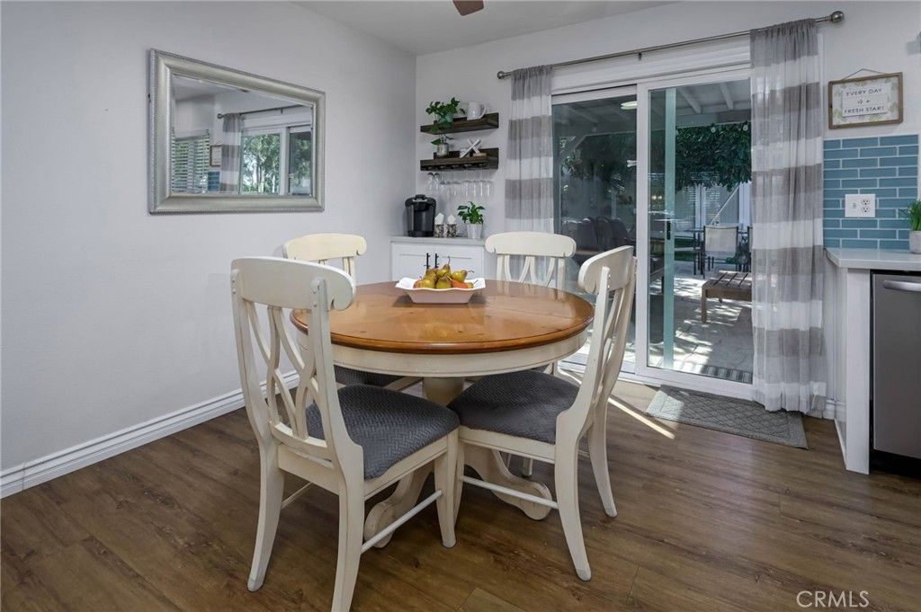 Image 8 of property listing at 1546 TILSON Circle, Corona, CA 92882