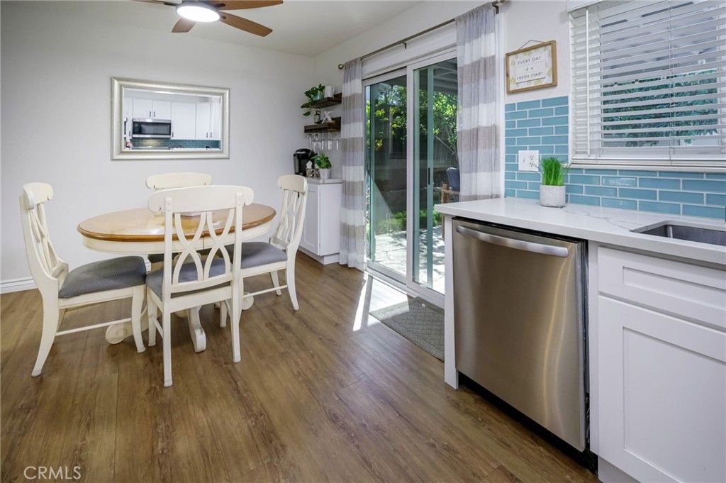 Image 9 of property listing at 1546 TILSON Circle, Corona, CA 92882