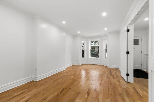 52 BRINKERHOFF ST, Jc, Bergen-lafayett, NJ 07304