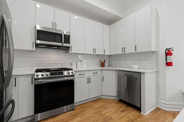 52 BRINKERHOFF ST, Jc, Bergen-lafayett, NJ 07304