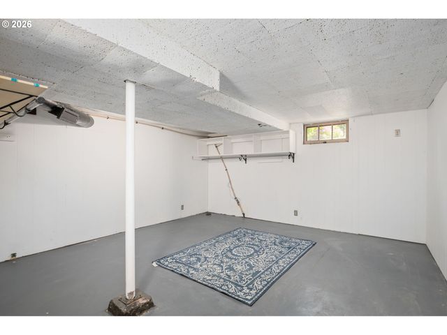 701 N TERRY St, Portland, OR 97217