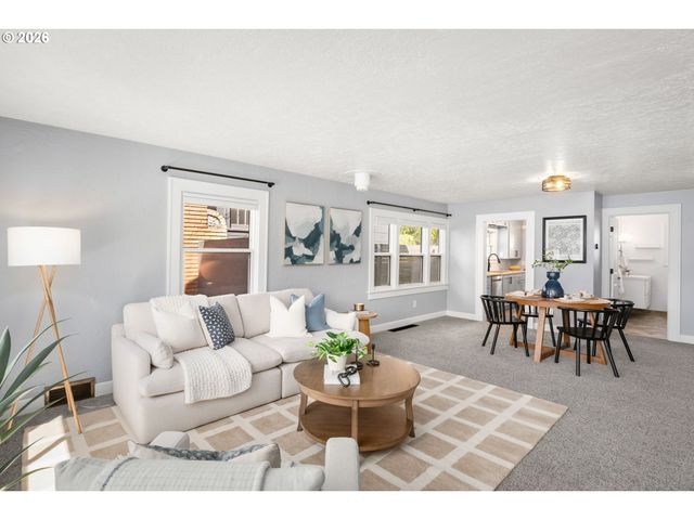 701 N TERRY St, Portland, OR 97217