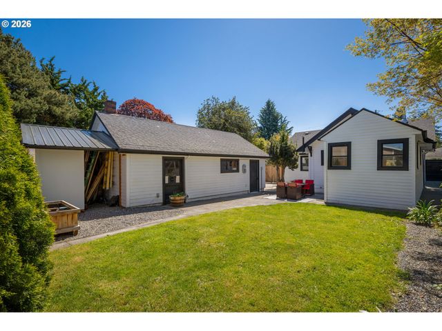 701 N TERRY St, Portland, OR 97217
