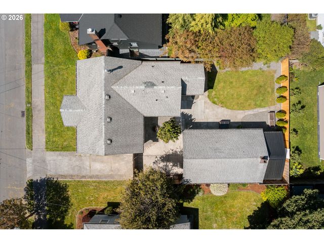 701 N TERRY St, Portland, OR 97217