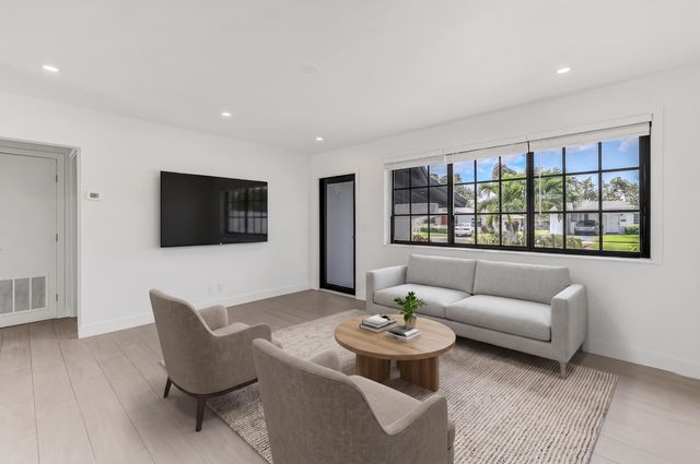 101 NE 57th Court, Fort Lauderdale, FL 33334