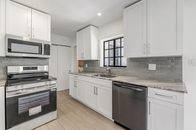 101 NE 57th Court, Fort Lauderdale, FL 33334