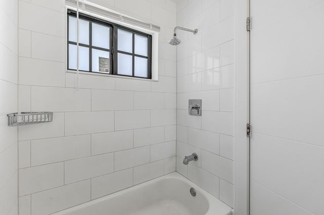 101 NE 57th Court, Fort Lauderdale, FL 33334