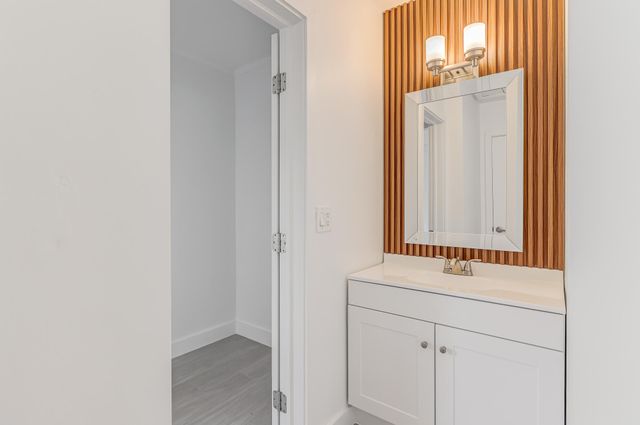 101 NE 57th Court, Fort Lauderdale, FL 33334