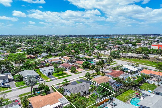 101 NE 57th Court, Fort Lauderdale, FL 33334