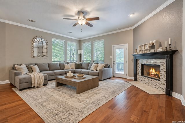 8623 El Pueblo Peak, Helotes, TX 78023