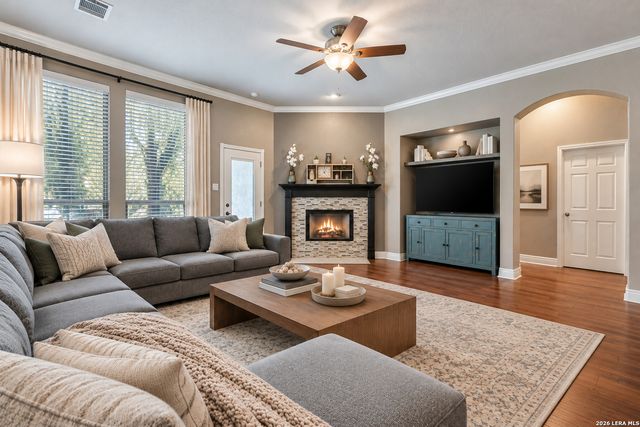 8623 El Pueblo Peak, Helotes, TX 78023