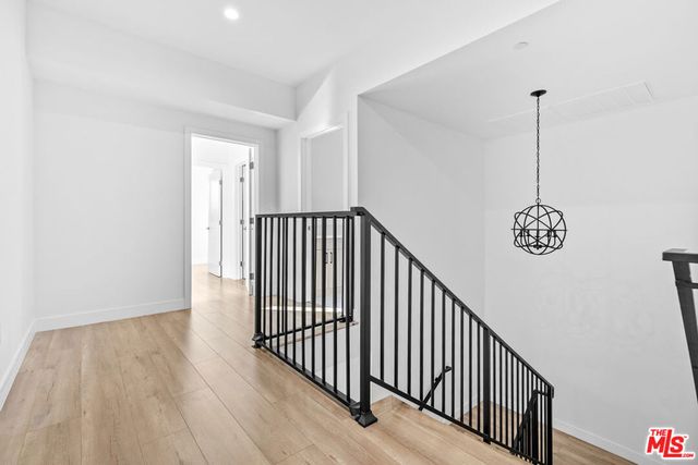 5152 Etiwanda Avenue, Tarzana, CA 91356