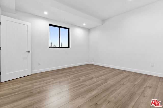 5152 Etiwanda Avenue, Tarzana, CA 91356