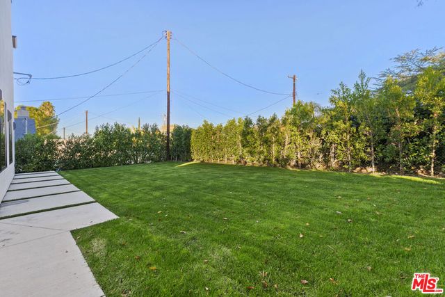 5152 Etiwanda Avenue, Tarzana, CA 91356