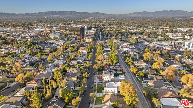 5152 Etiwanda Avenue, Tarzana, CA 91356