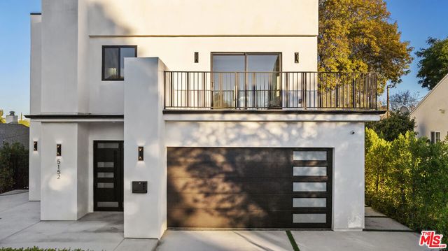 5152 Etiwanda Avenue, Tarzana, CA 91356