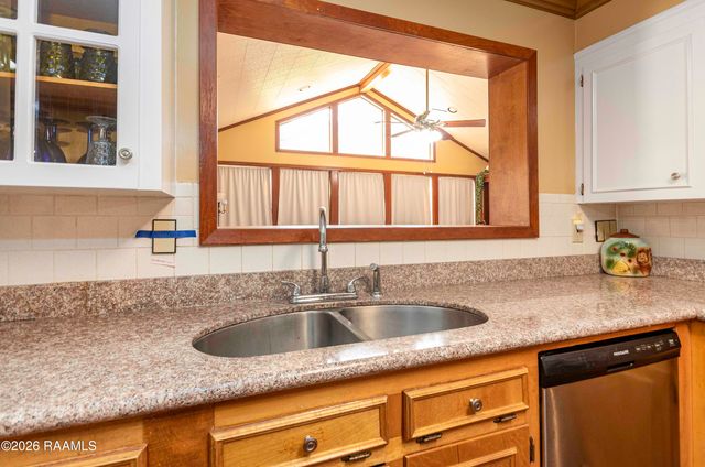 103 Oak Glen Drive, Lafayette, LA 70503