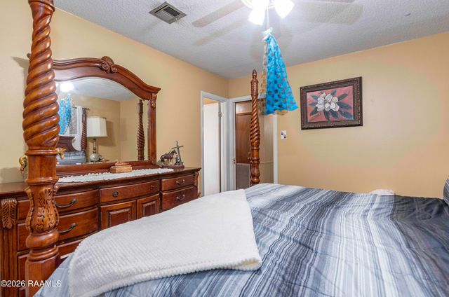 103 Oak Glen Drive, Lafayette, LA 70503