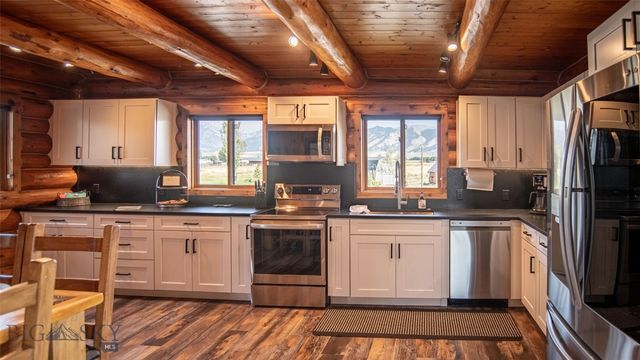 7550 Springhill Road, Belgrade, MT 59714