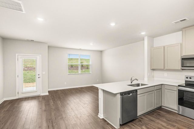 2087 Widgeon Pt, Lebanon, TN 37090