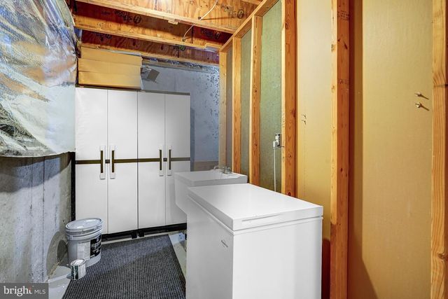 2515 HALTERBREAK CT, Herndon, VA 20171