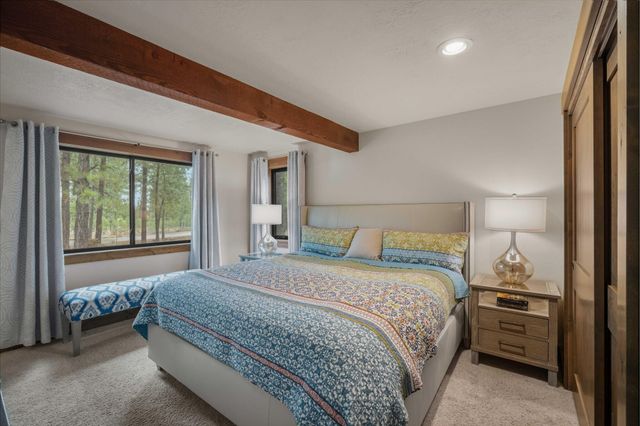 57548 Lark Lane 14, Sunriver, OR 97707