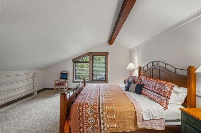 57548 Lark Lane 14, Sunriver, OR 97707