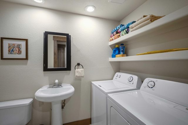 57548 Lark Lane 14, Sunriver, OR 97707