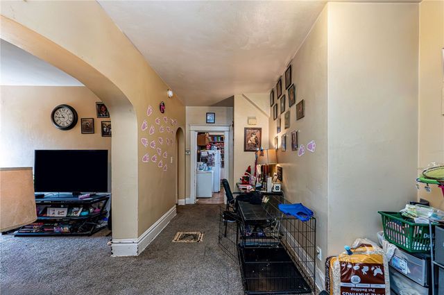 310 Harrison Ave, Jeannette, PA 15644