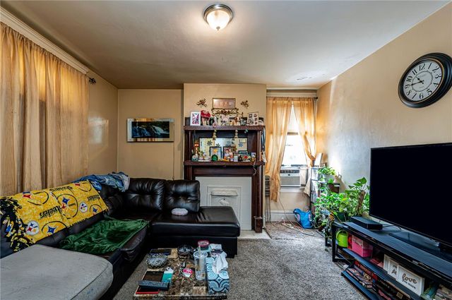 310 Harrison Ave, Jeannette, PA 15644