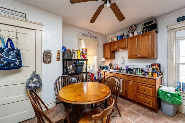 310 Harrison Ave, Jeannette, PA 15644