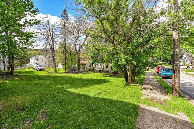 310 Harrison Ave, Jeannette, PA 15644