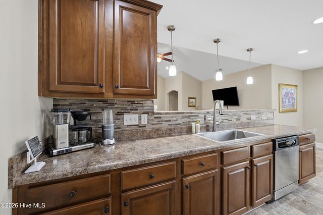 215 Preswick Drive, Rocky Point, NC 28457