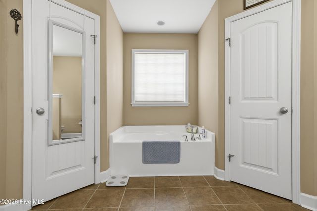215 Preswick Drive, Rocky Point, NC 28457