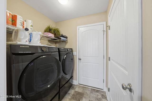 215 Preswick Drive, Rocky Point, NC 28457