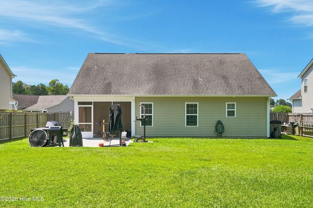 215 Preswick Drive, Rocky Point, NC 28457