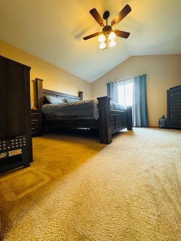 5708 Brosam Drive, Plainfield, IL 60586