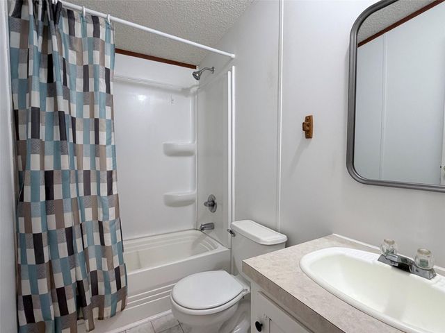 499 Mount Pleasant RD A, Cedar Creek, TX 78612