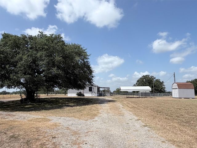 499 Mount Pleasant RD A, Cedar Creek, TX 78612