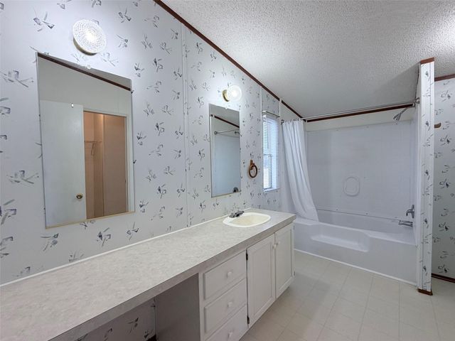 499 Mount Pleasant RD A, Cedar Creek, TX 78612