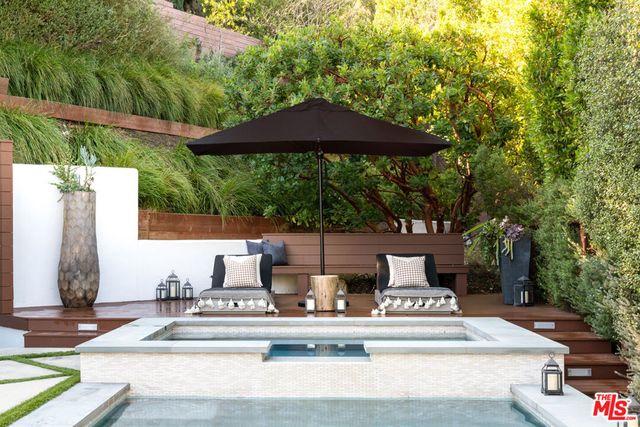 12047 Summit Circle, Beverly Hills, CA 90210