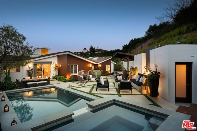 12047 Summit Circle, Beverly Hills, CA 90210