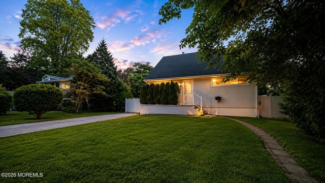 409 Wells Avenue, Oakhurst, NJ 07755