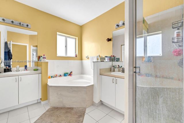 1942 SE 23rd Ter, Homestead, FL 33035